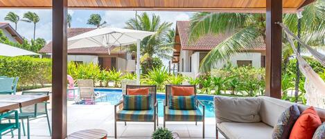 Bungalow | Outdoor dining