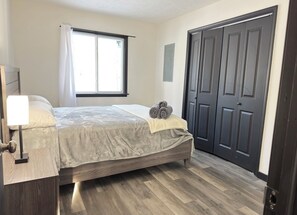 3 bedrooms, WiFi, bed sheets - Remolded charming 3-bedroom house in peaceful Tobyhanna (Tobyhanna)