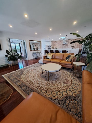 Coastal Getaway – The Duncraig Beach House