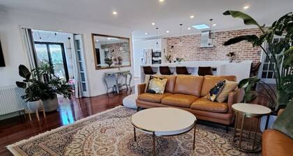 Coastal Getaway – The Duncraig Beach House