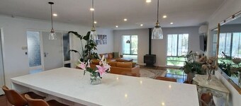 Coastal Getaway – The Duncraig Beach House
