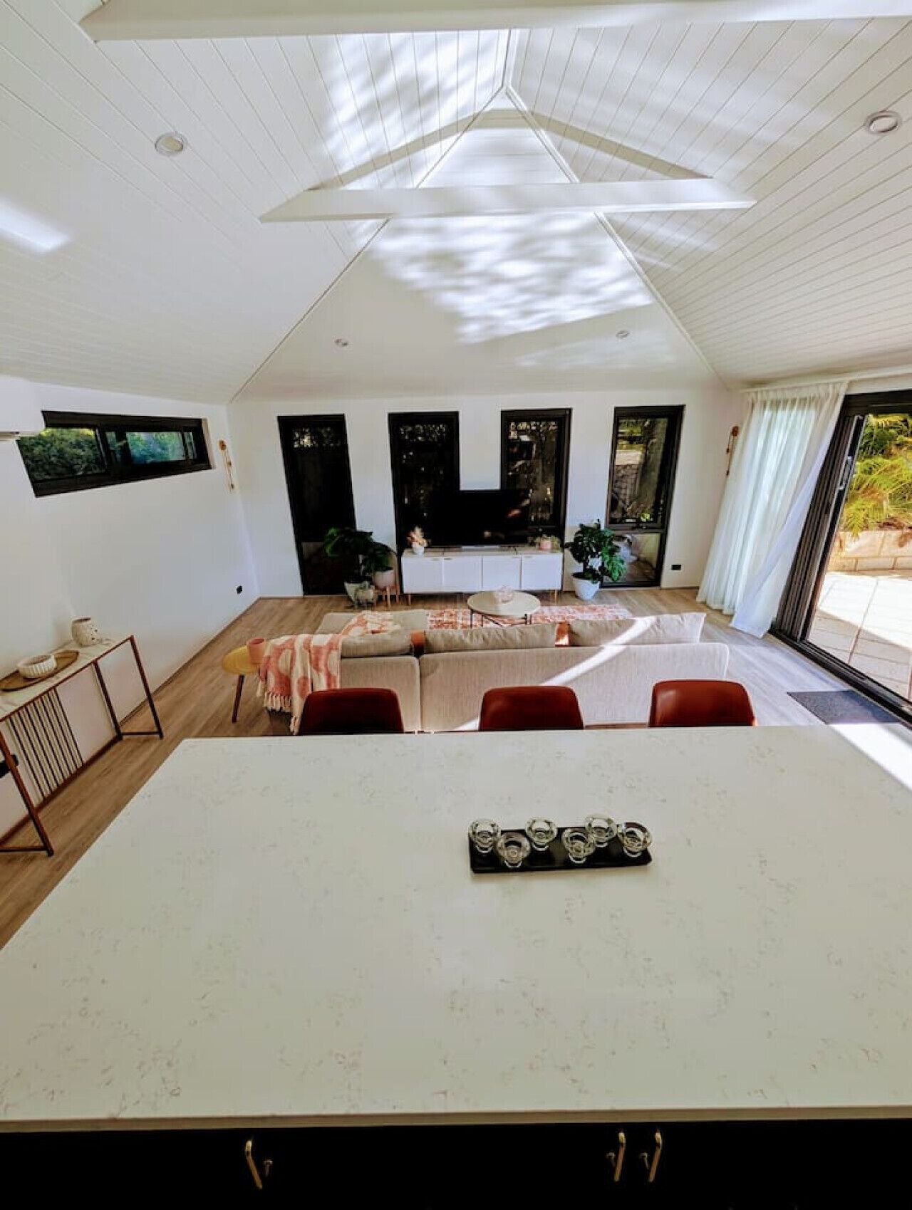 智能电视、电子游戏、立体声音响