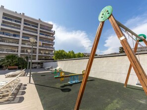 Ferienhaus, 2 Schlafzimmer, Terrasse | Kinderbereich
