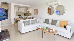 Villa, 3 chambres, terrasse | Coin séjour