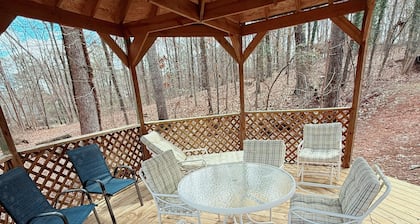 Spacious+Peaceful 4BED/2.5BATH Disc Golf, Porch, & Gazebo