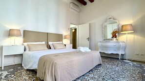 4 bedrooms, iron/ironing board, free WiFi, bed sheets
