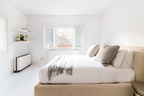 4 chambres, bureau, fer et planche à repasser, Wi-Fi gratuit