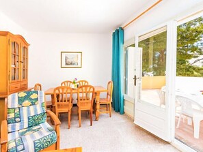Hus - 4 sovrum - terrass | Restauranger