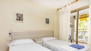 House, 2 Bedrooms, Terrace | 2 bilik tidur 
