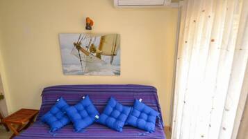 Rumah, 2 kamar tidur, teras | 2 kamar tidur