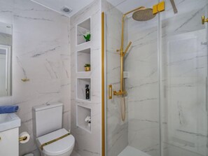 Casa, 3 habitaciones, terraza | Baño