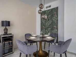 Maison, 3 chambres, terrasse | Restauration