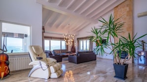 Villa, 4 Yatak Odası, Teras | İç mekân