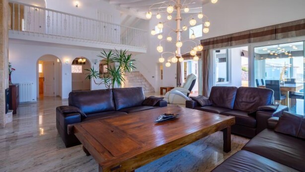Villa, 4 Yatak Odası, Teras | Oturma alanı