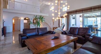 Global Stuttgart - By Global Rental Holidays 8966