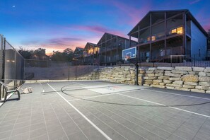 Sportplatz