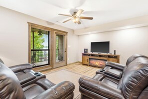 Smart TV, fireplace, DVD player