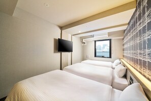Triple Room, Non Smoking | In-room safe, iron/ironing board, free WiFi - KOKO HOTEL Osaka Namba Sennichimae (Osaka)