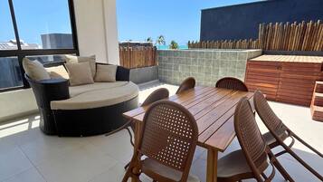 Villa | Outdoor dining