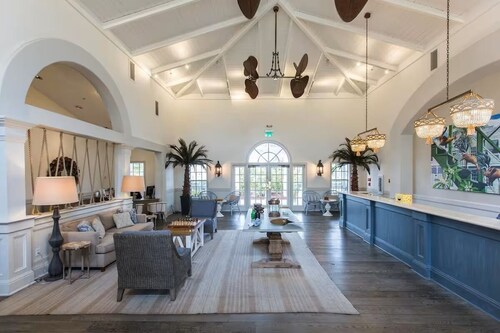 Stunning 2-Bedroom Villa in Key West - Desirable Location - Hyatt Beach House!