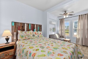 4 slaapkamers, een strijkplank/strijkijzer, gratis wifi, beddengoed