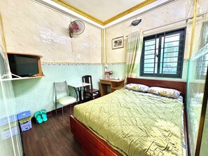Superior Double Room | 1 bedroom, desk, free WiFi, bed sheets