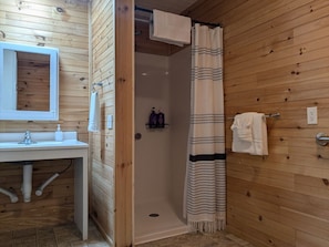 Dusche, Whirlpool, Haartrockner