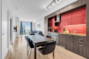 Suite Classique, vue ville | Cuisine privée