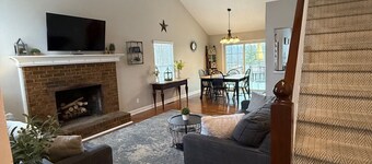 NEW LISTING! Home with a POOL, PARK, and close to Arrowhead & Kauffman!