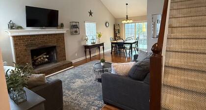 NEW LISTING! Home with a POOL, PARK, and close to Arrowhead & Kauffman!