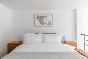 1 bedroom, iron/ironing board, WiFi, bed sheets - Blueground | Le Marais, elev & w/d, nr Pompidou (Paris)