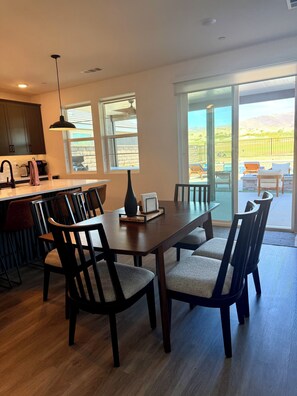 Dining - Desert Hideaway • Golf & Mountain Backdrop (Indio)