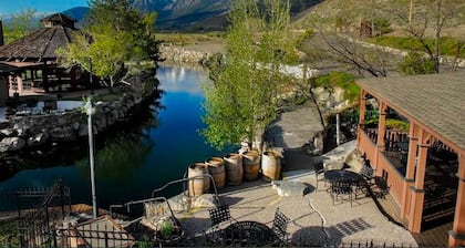 2BR DAVID WALLEY'S RESORT WITH HOT SPRING -SLEEPS 6