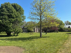 Property grounds - Scandinavian bed and breakfast 3 minutes from the sea - Manoir de Conteville (Paluel)