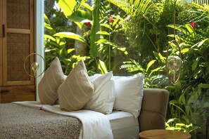 Villa Economy - uteplats | Utsikt frÄn rummet