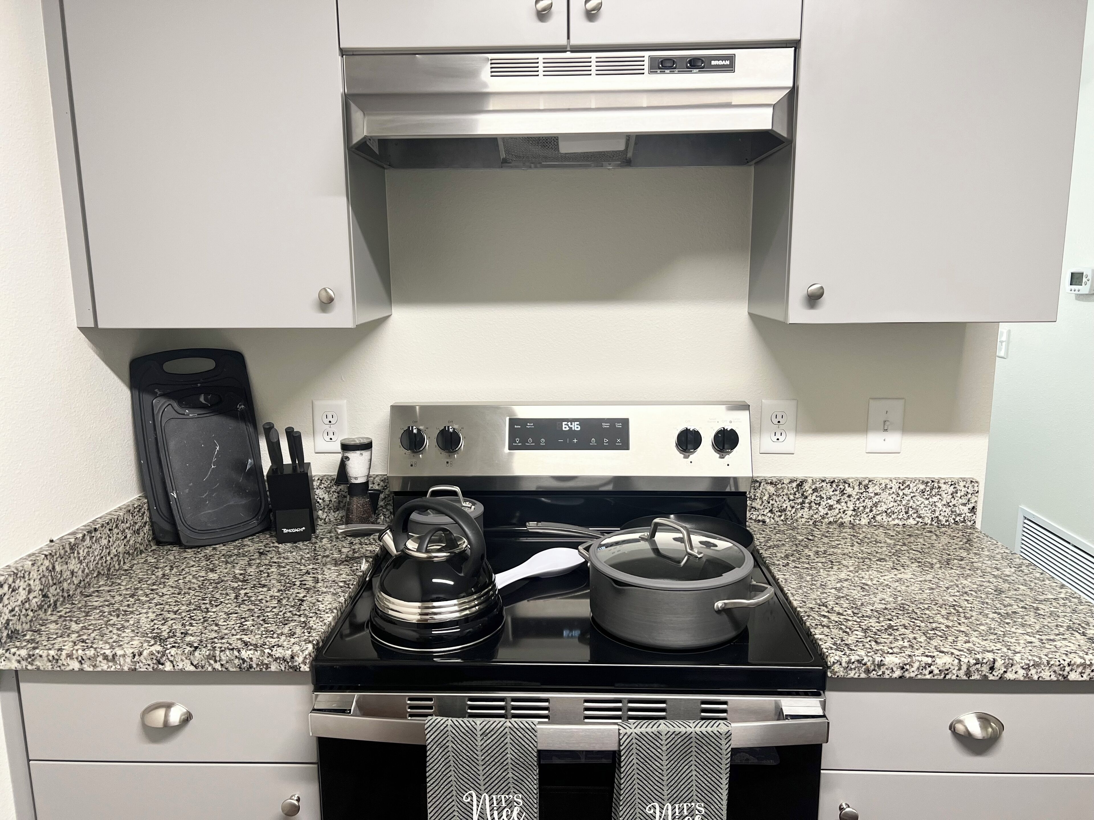 Ofen, Herdplatte, Geschirrspüler