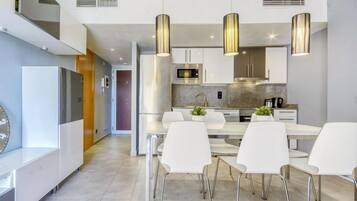 House, 3 Bedrooms, Terrace | Dining