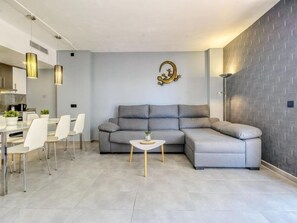 Maison, 3 chambres, terrasse | Coin séjour
