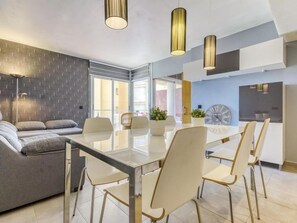 Maison, 3 chambres, terrasse | Restauration