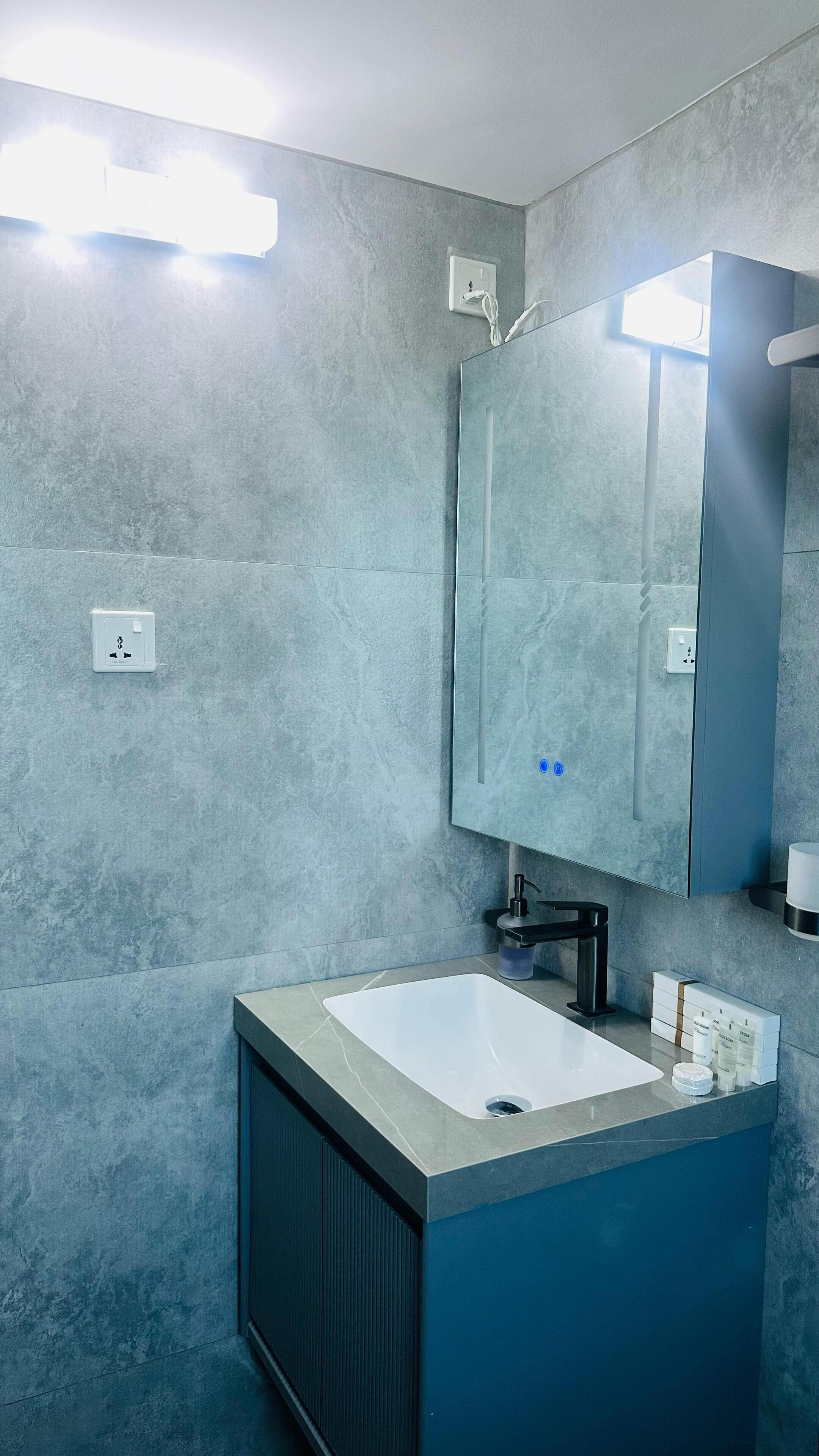 Shower, towels, soap, shampoo