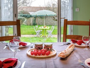 Dining - Le Chant des Sables by Interhome (Les Moutiers-en-Retz)