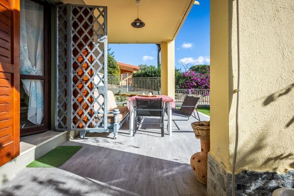 Terrace/patio