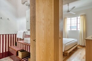 Bügeleisen/Bügelbrett, WLAN, Bettwäsche