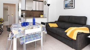 Hus - 3 soveværelser - terrasse | Opholdsområde