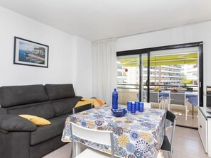 House, 3 Bedrooms, Terrace | Living area - Global Riviera Park - By Global Rental Holidays 6701 (Salou)