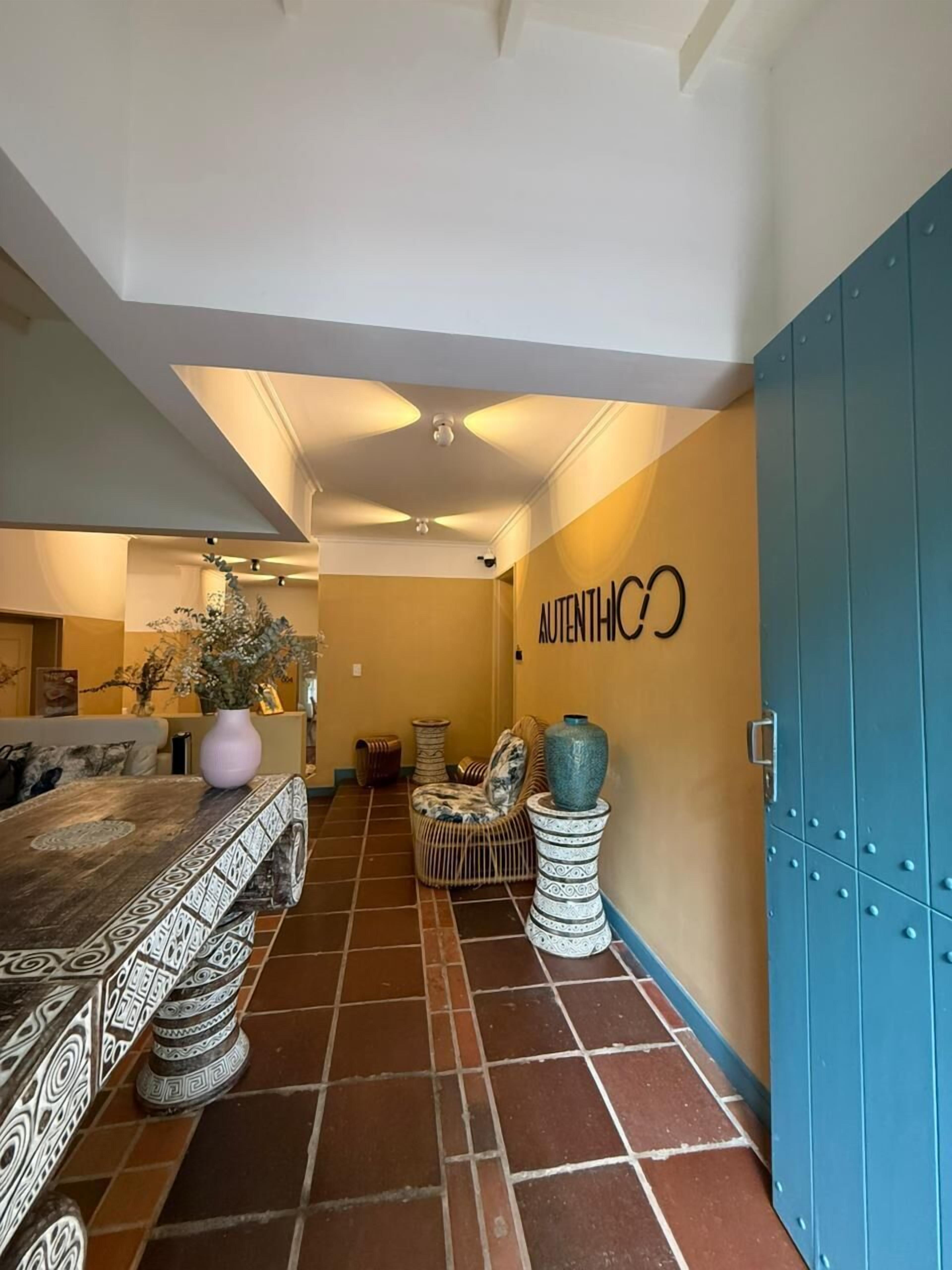 숙박 시설 입구