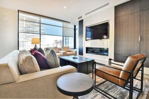 Condo, 3 phòng ngủ | Khu phòng khách