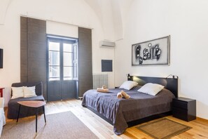 1 dormitori, wifi i roba de llit 