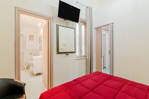 1 slaapkamer, een strijkplank/strijkijzer, wifi, beddengoed