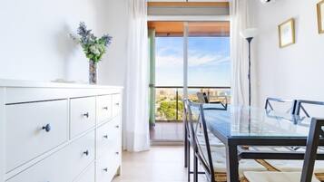 Casa, 4 habitaciones, terraza | Restauración